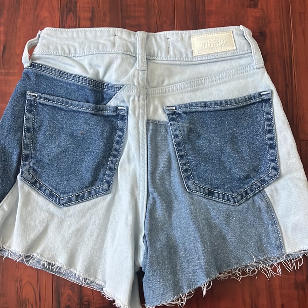 Patterned Shorts - Picture 2 of 3
